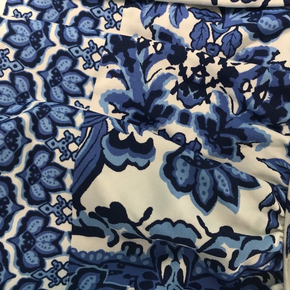 Gianni Bini - Off Shoulder Bikini Top size M/L - Picture 3 of 7